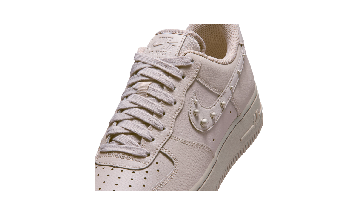 Overkicks - Nike Air Force 1 Low 07 Cream Pearl Swoosh (IU7557-236) - detalle lateral interior