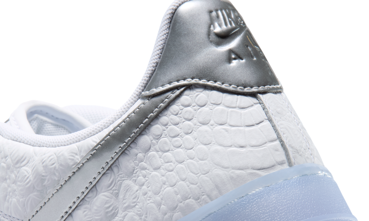 Overkicks - Nike Air Force 1 Low 07 Crocodile White Blue Tint (IR1981-100) - detalle