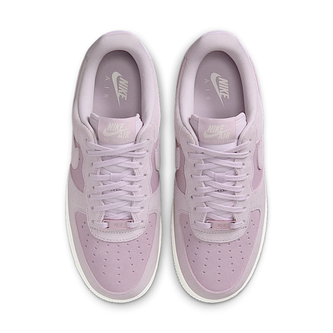 Overkicks - Nike Air Force 1 Low 07 Doll Sail (HJ5336-500) - par completo