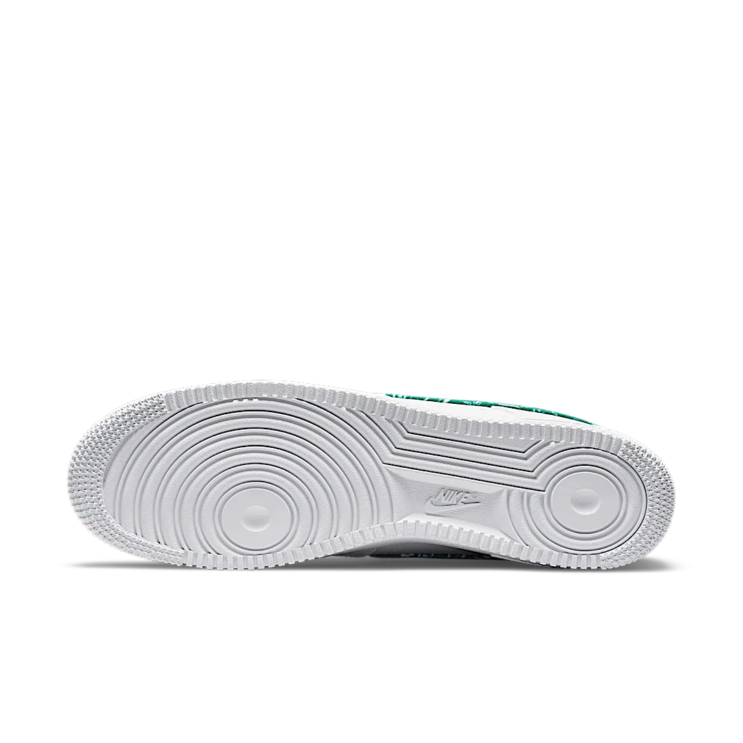 Overkicks - Nike Air Force 1 Low 07 Essential White Green Paisley (DH4406-102) - detalle suela