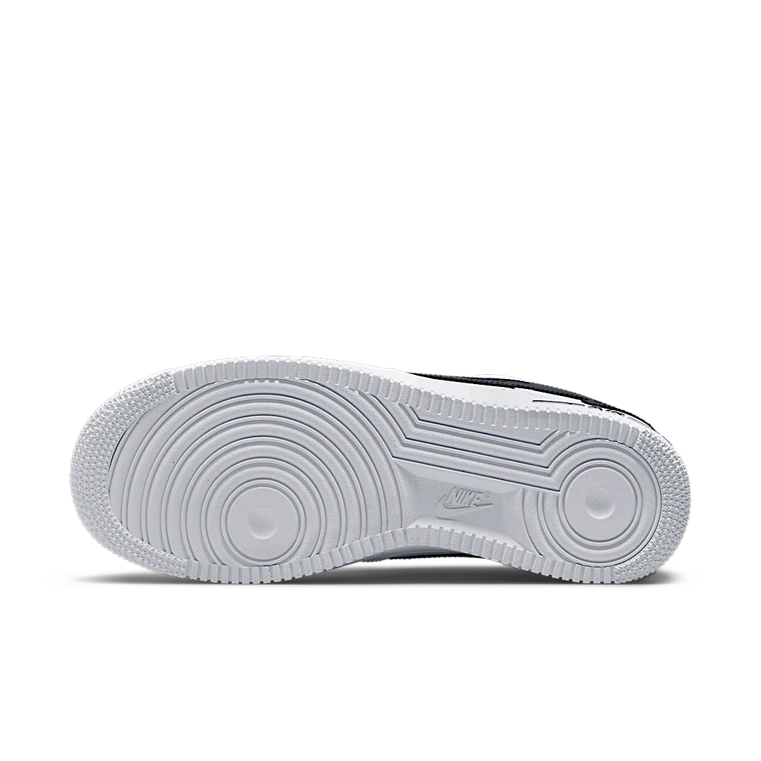 Overkicks - Nike Air Force 1 Low 07 FM Cut Out Swoosh White Black (DR0143-101) - detalle suela