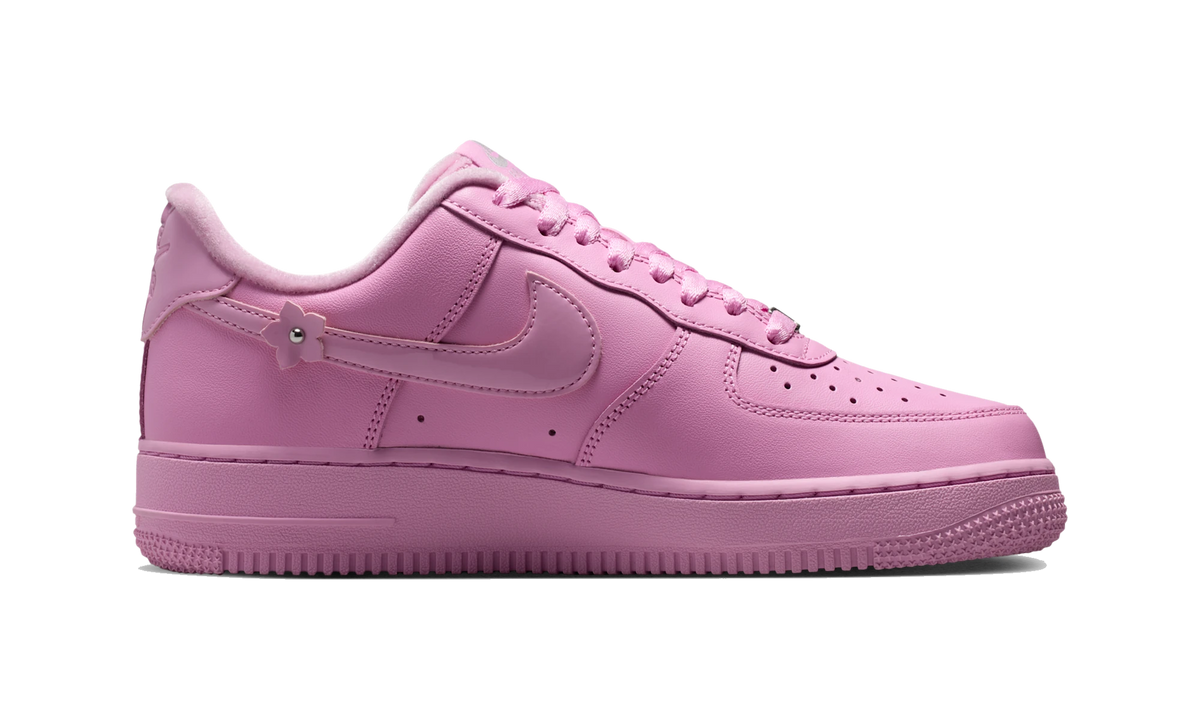 Overkicks - Nike Air Force 1 Low 07 Florette Pink Rise (IR8637-600) - detalle suela