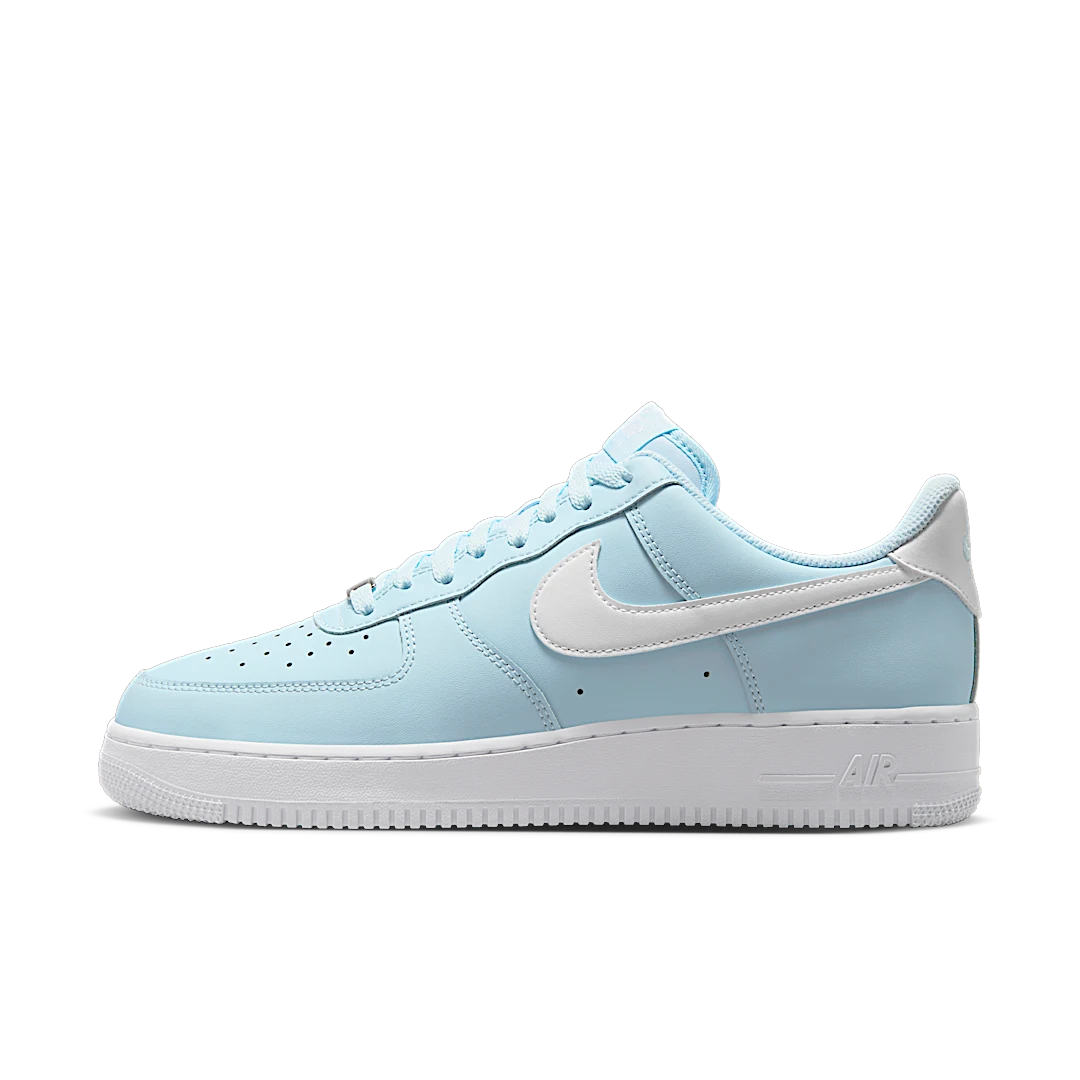 Overkicks - Nike Air Force 1 Low 07 Glacier Blue White (FJ4146-400) - vista lateral