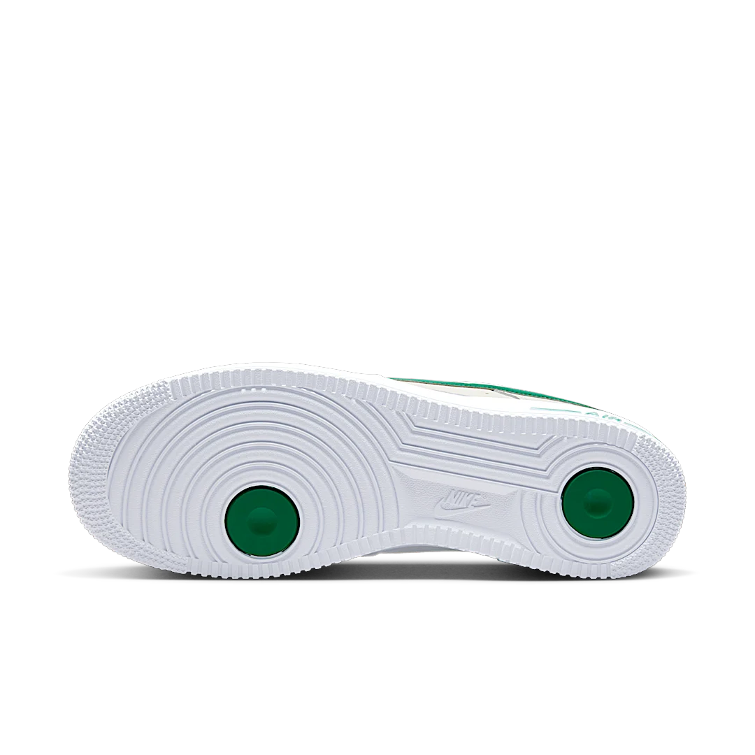Overkicks - Nike Air Force 1 Low 07 LV8 40th Anniversary Sail Malachite (DQ7658-101) - detalle suela