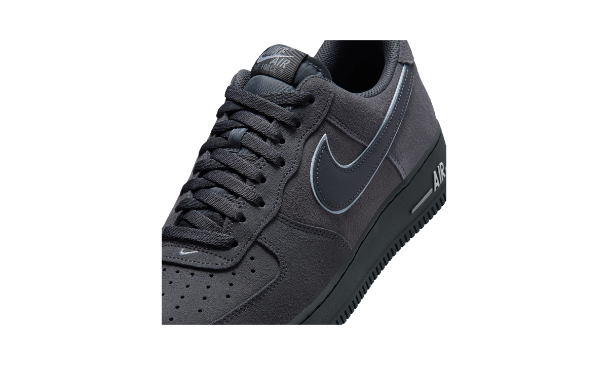 Overkicks - Nike Air Force 1 Low 07 LV8 Anthracite Cool Grey (IQ0292-060) - detalle lateral interior