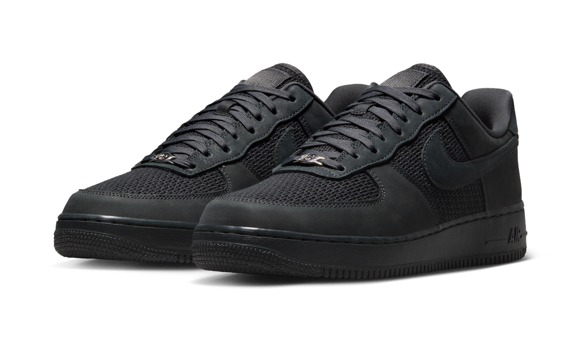 Overkicks - Nike Air Force 1 Low 07 LV8 Anthracite Off Noir (II9807-001) - vista trasera