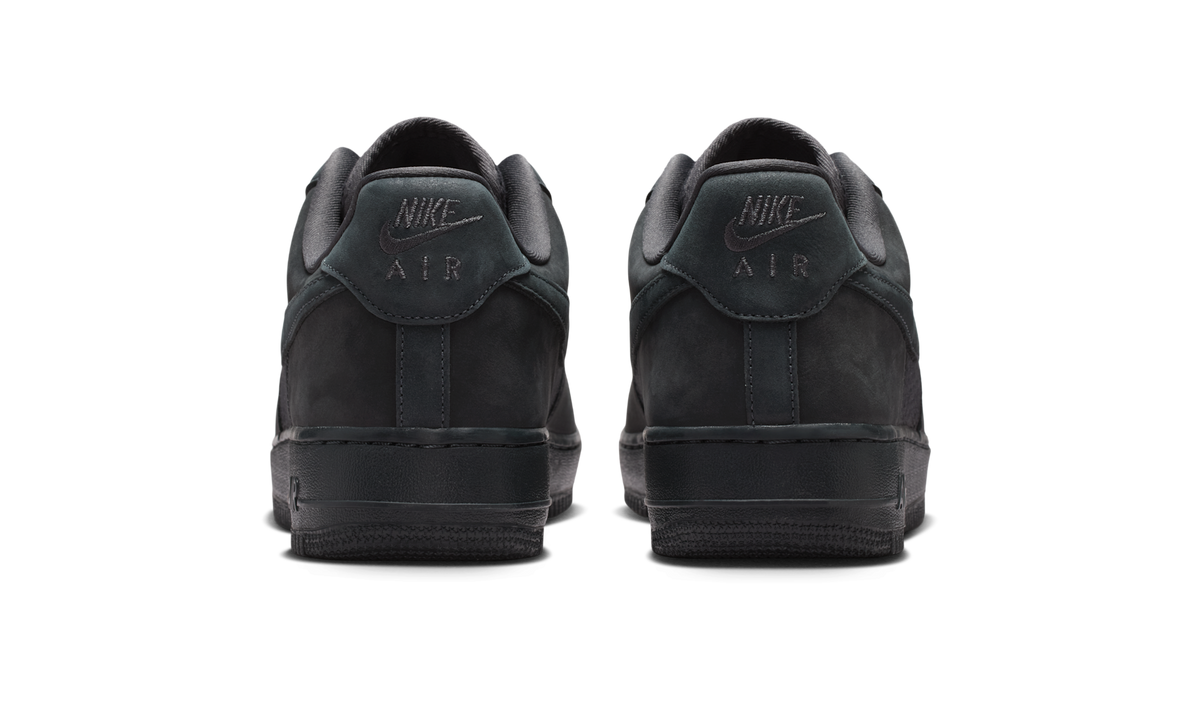 Overkicks - Nike Air Force 1 Low 07 LV8 Anthracite Off Noir (II9807-001) - detalle talón