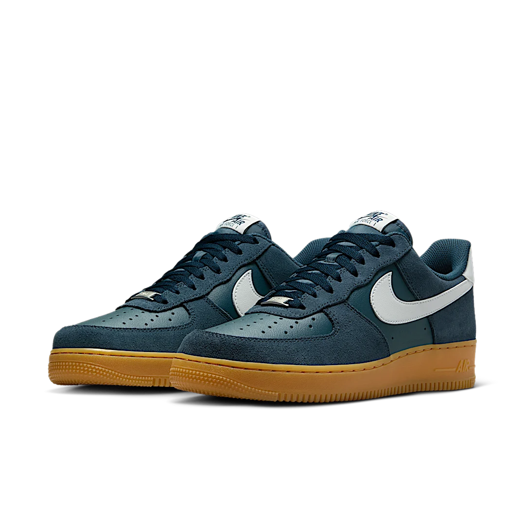 Overkicks - Nike Air Force 1 Low 07 LV8 Armory Navy Gum (FQ8714-400) - vista trasera