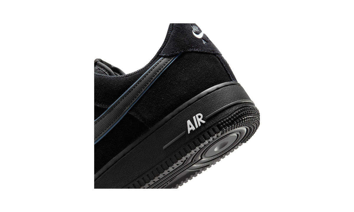 Overkicks - Nike Air Force 1 Low 07 LV8 Black Iron Grey (IQ0292-010) - detalle