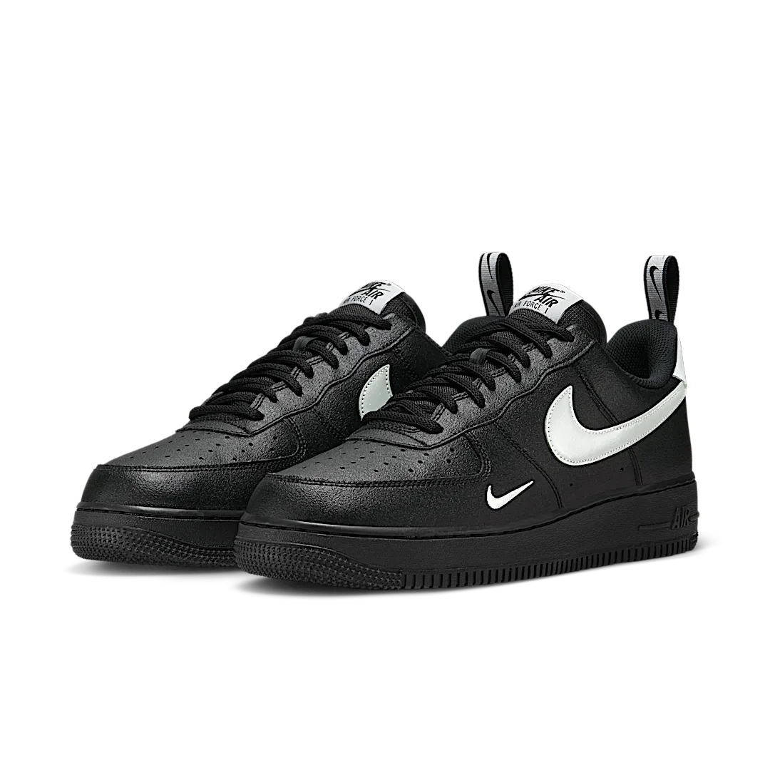 Overkicks - Nike Air Force 1 Low 07 LV8 Black Metallic Silver (DX8967-001) - vista trasera
