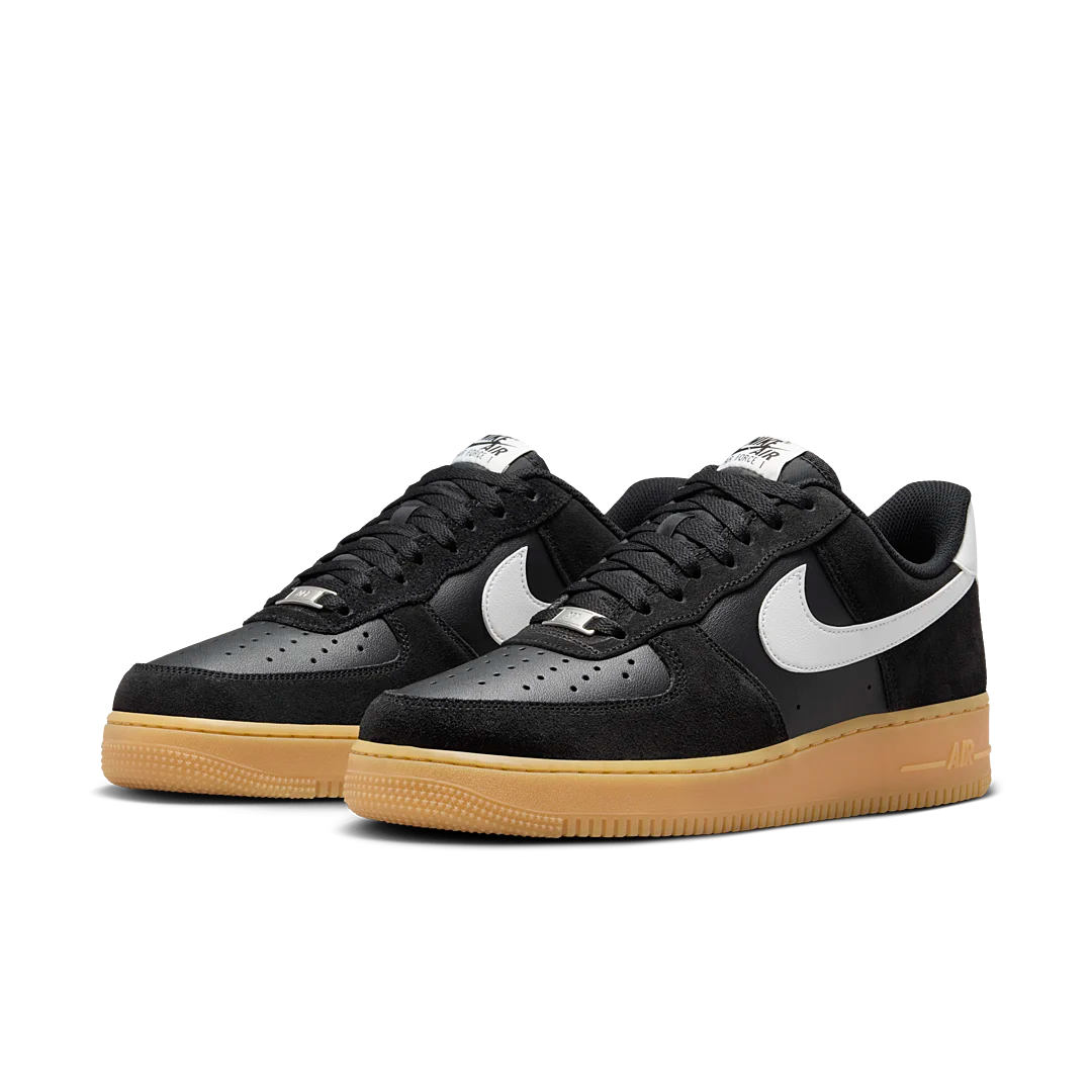 Overkicks - Nike Air Force 1 Low 07 LV8 Black Summit White Gum (FQ8714-004) - vista trasera
