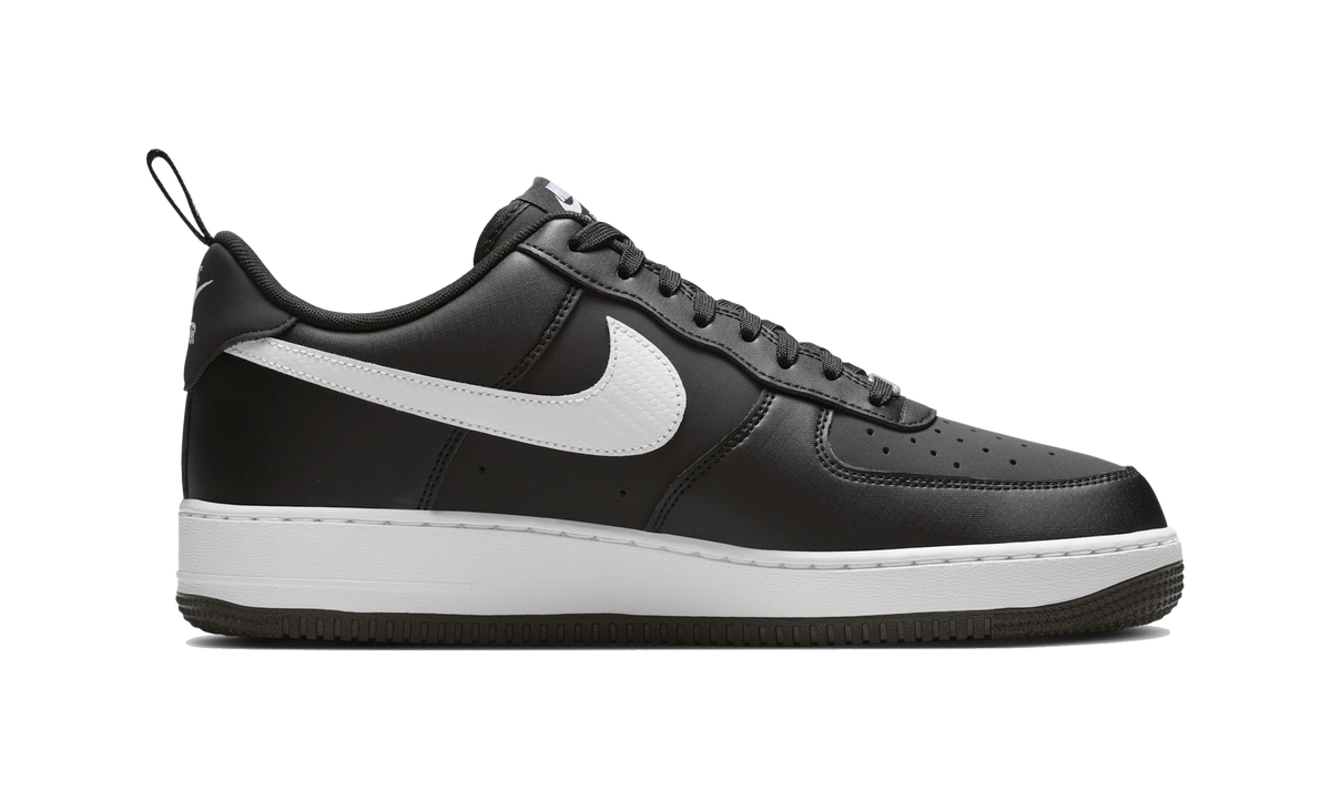 Overkicks - Nike Air Force 1 Low 07 LV8 Carbon Fiber Swoosh Black White (IR5599-001) - detalle suela