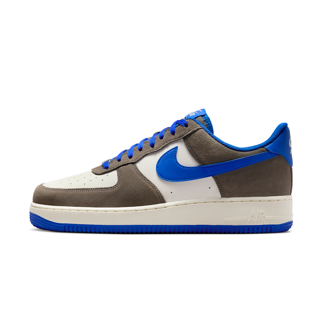 Overkicks - Nike Air Force 1 Low 07 LV8 Cave Stone Hyper Royal (FQ8714-200) - vista lateral