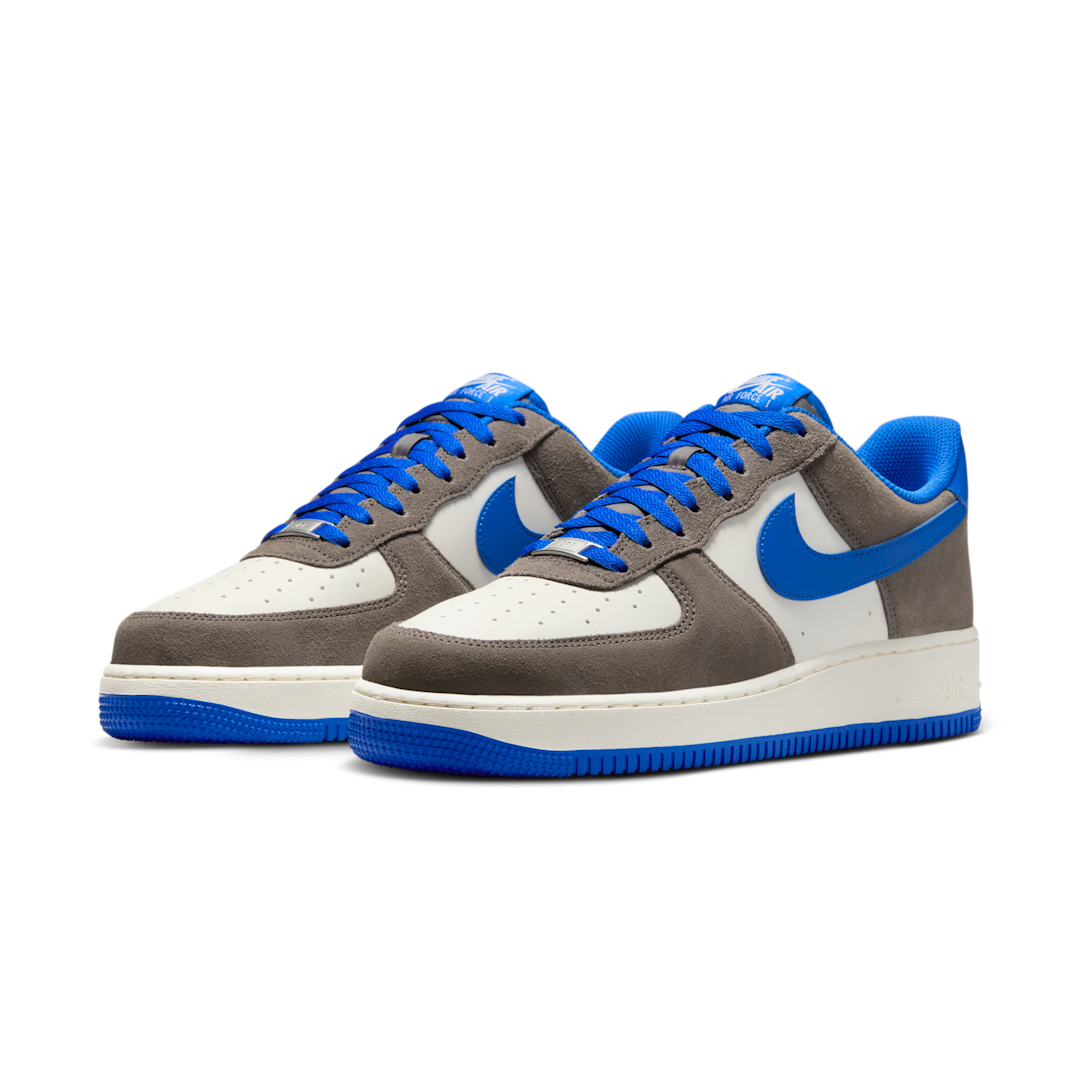 Overkicks - Nike Air Force 1 Low 07 LV8 Cave Stone Hyper Royal (FQ8714-200) - vista trasera