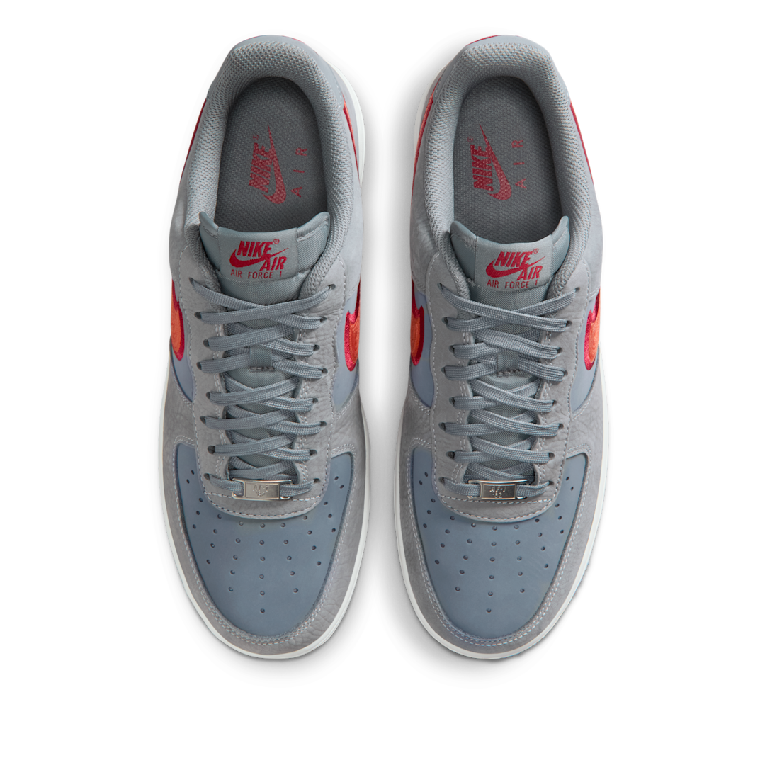 Overkicks - Nike Air Force 1 Low 07 LV8 Cool Grey Crimson Rust (IB6842-001) - par completo