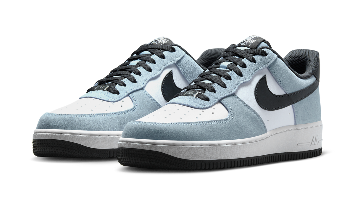 Overkicks - Nike Air Force 1 Low 07 LV8 Light Armory Blue White (IF6205-400) - vista trasera