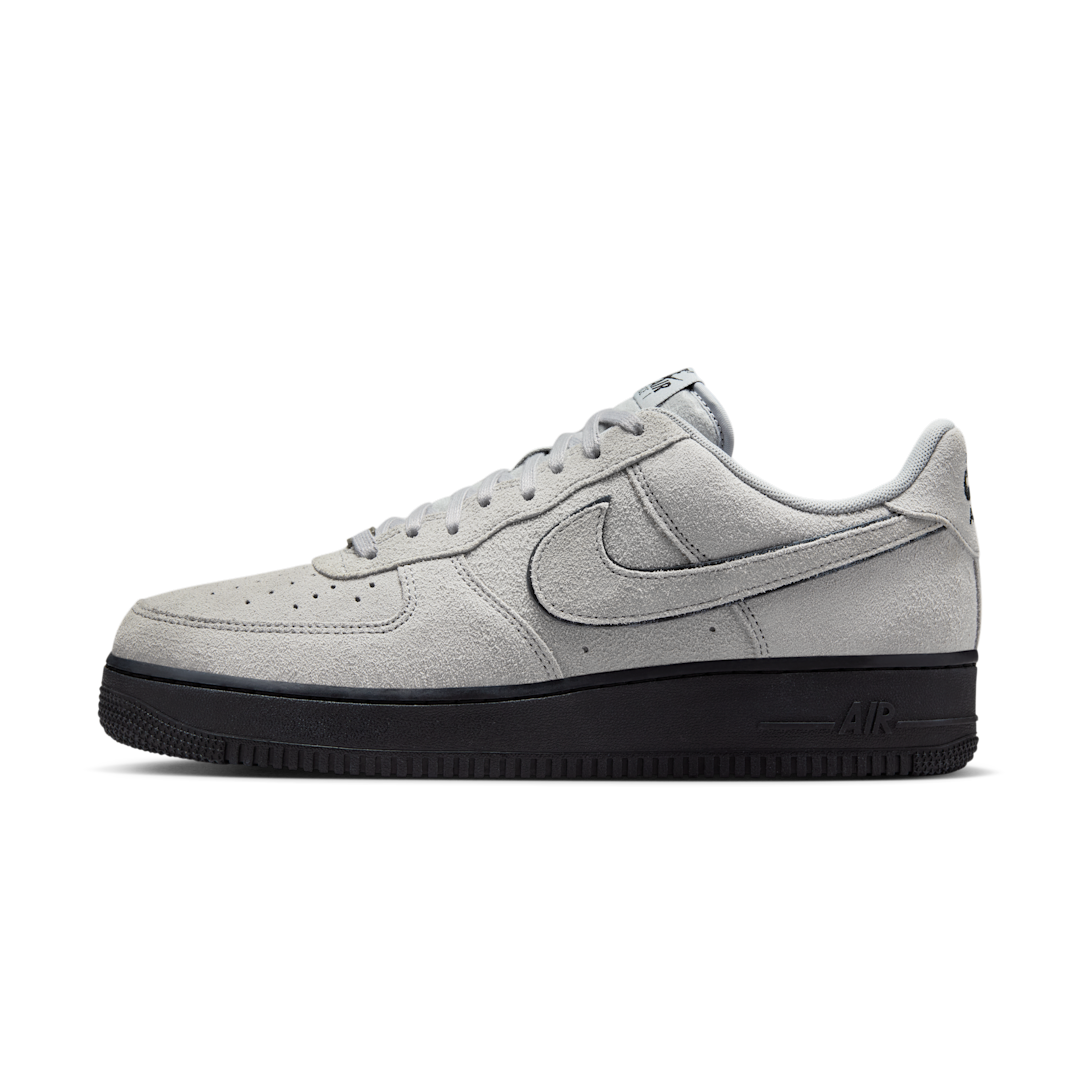 Overkicks - Nike Air Force 1 Low 07 LV8 Light Smoke Grey Suede Black (HQ1966-001) - vista lateral