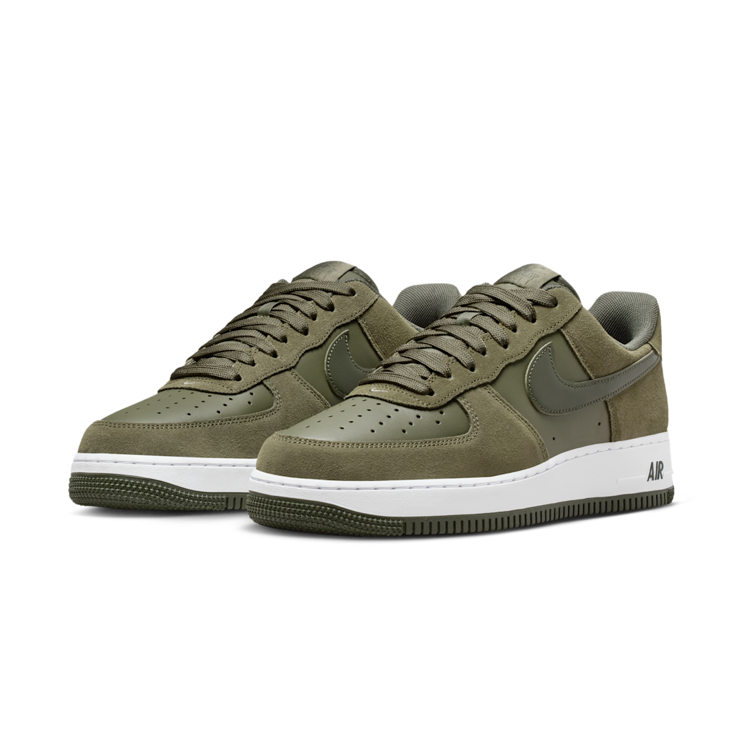 Overkicks - Nike Air Force 1 Low 07 LV8 Medium Olive White (IB6388-200) - vista trasera