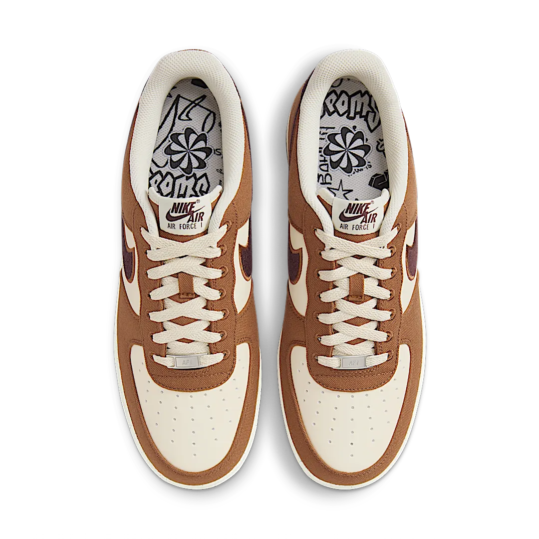 Overkicks - Nike Air Force 1 Low 07 LV8 Notebook Doodle Pack Light British Tan (FQ8713-200) - par completo