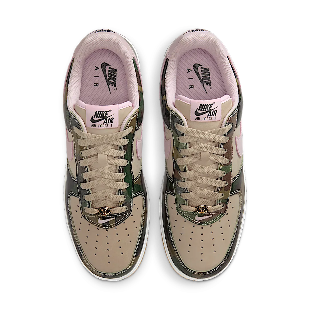 Overkicks - Nike Air Force 1 Low 07 LV8 Patent Camo Pink (HQ1967-200) - par completo