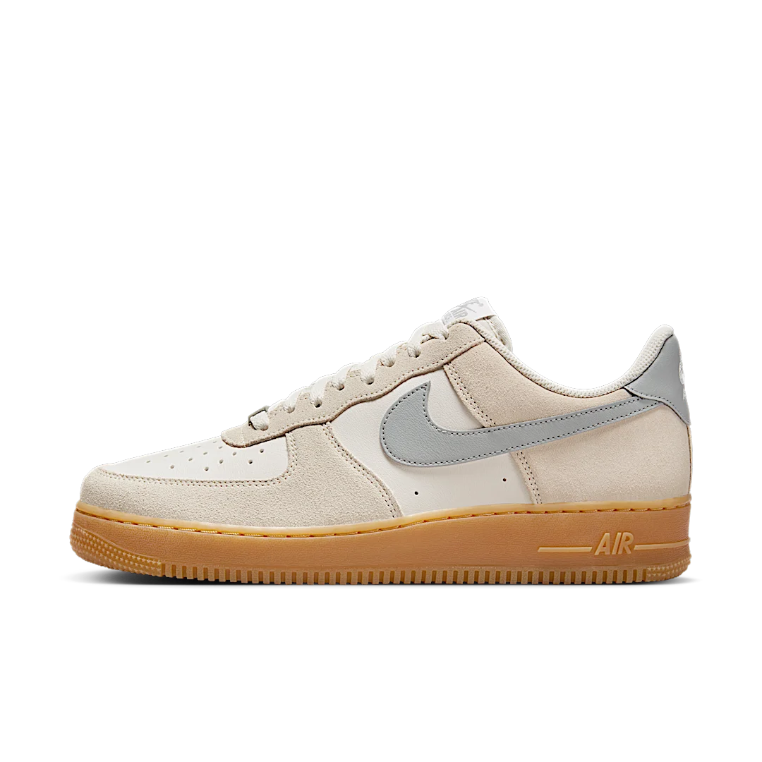Overkicks - Nike Air Force 1 Low 07 LV8 Phantom Light Smoke Gum (FQ8714-002) - vista lateral