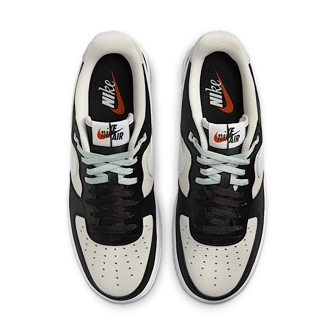 Overkicks - Nike Air Force 1 Low 07 LV8 Split Black Phantom (FD2592-002) - par completo