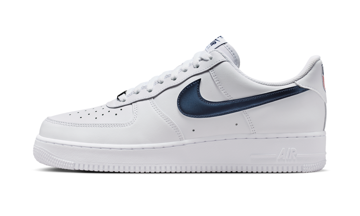 Overkicks - Nike Air Force 1 Low 07 LV8 Team USA World Cup (IQ0407-100) - vista lateral