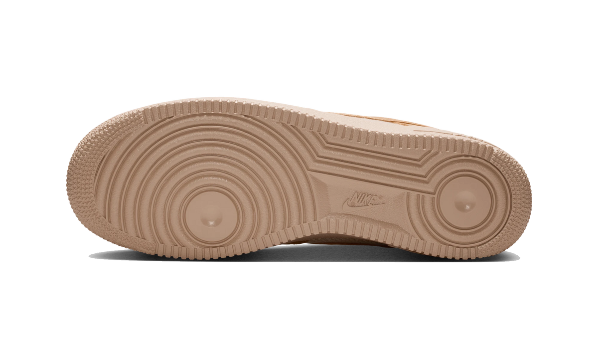 Overkicks - Nike Air Force 1 Low 07 LV8 Twine Linen (II9807-700) - par completo