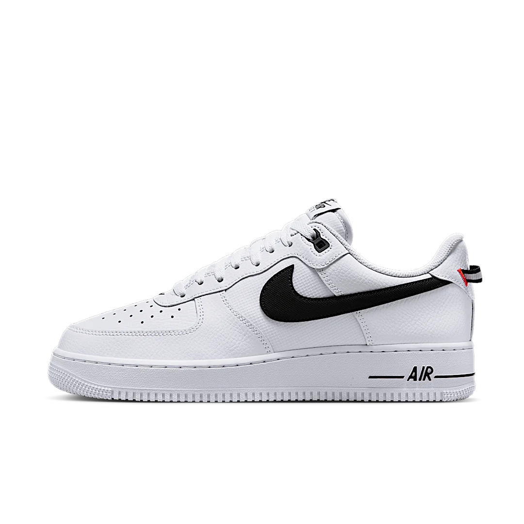 Overkicks - Nike Air Force 1 Low 07 LV8 White Black Bright Crimson (HV9509-100) - vista lateral