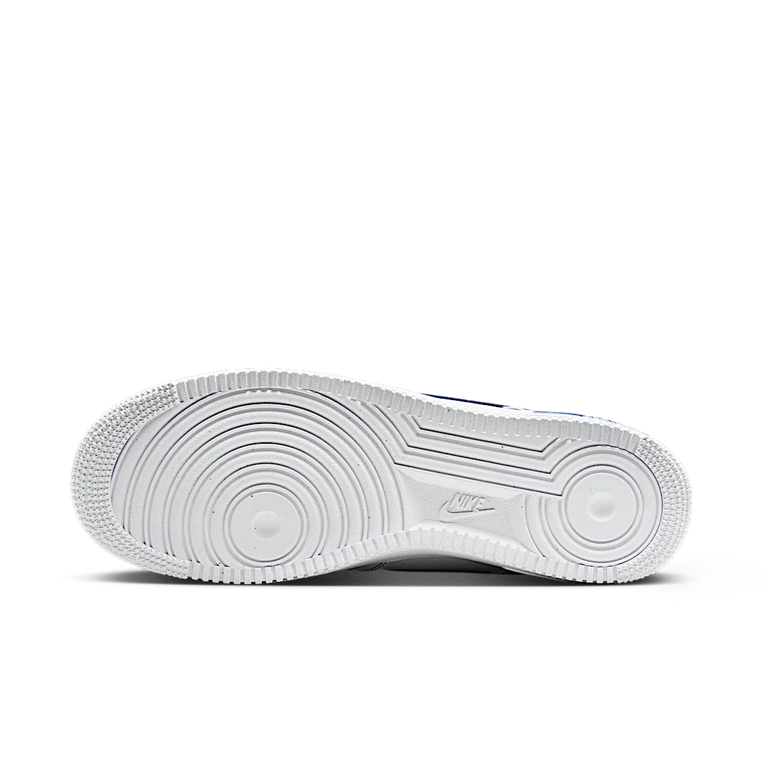 Overkicks - Nike Air Force 1 Low 07 LV8 White Deep Royal Blue (HQ2037-100) - detalle suela