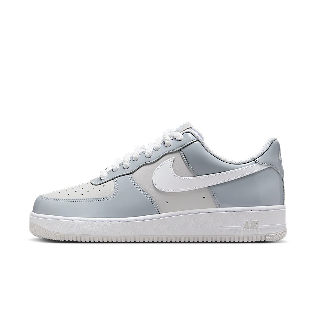 Overkicks - Nike Air Force 1 Low 07 LV8 Wolf Grey Vast Grey White (HV9405-001) - vista lateral