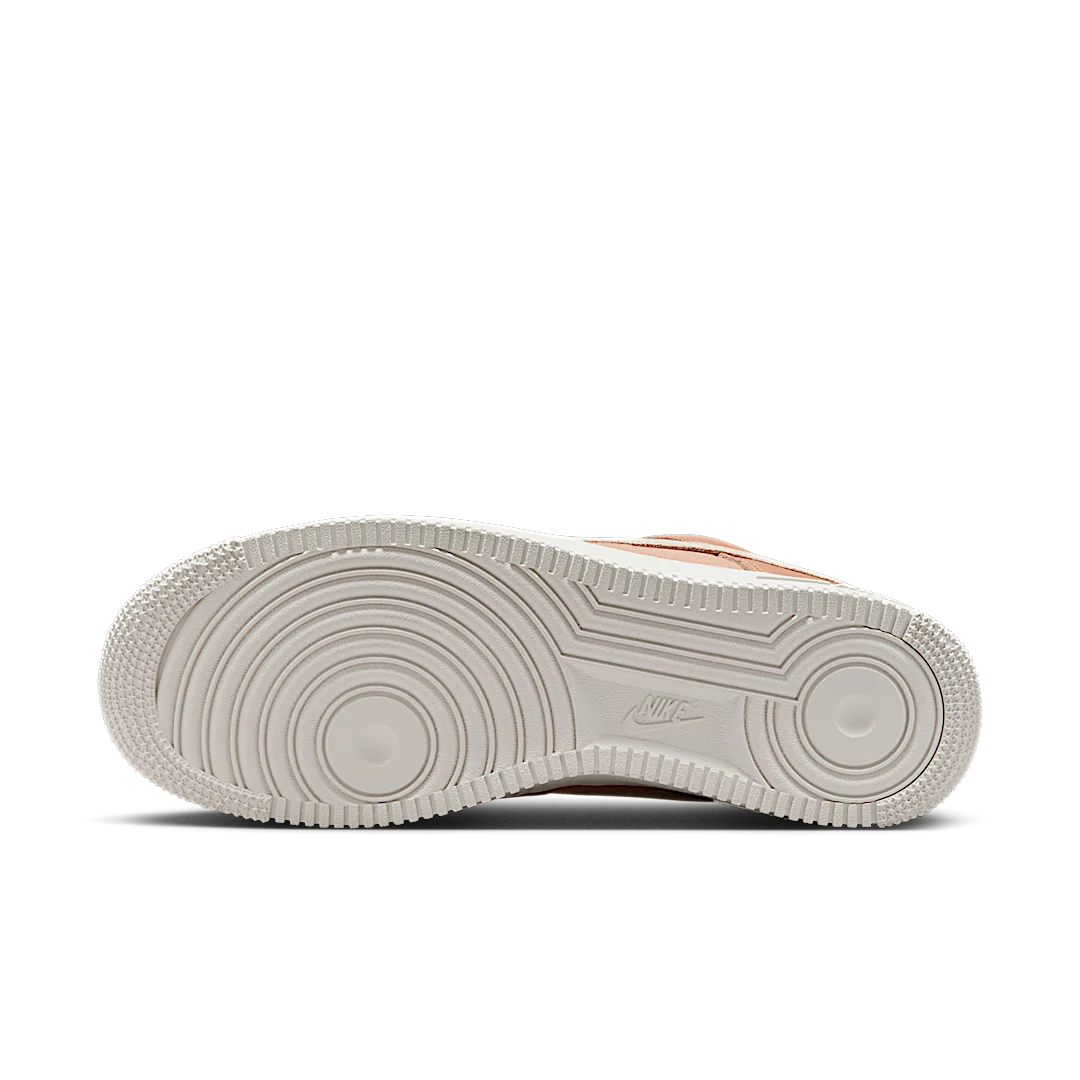 Overkicks - Nike Air Force 1 Low 07 LX Amber Brown Phantom (DV7186-200) - detalle suela