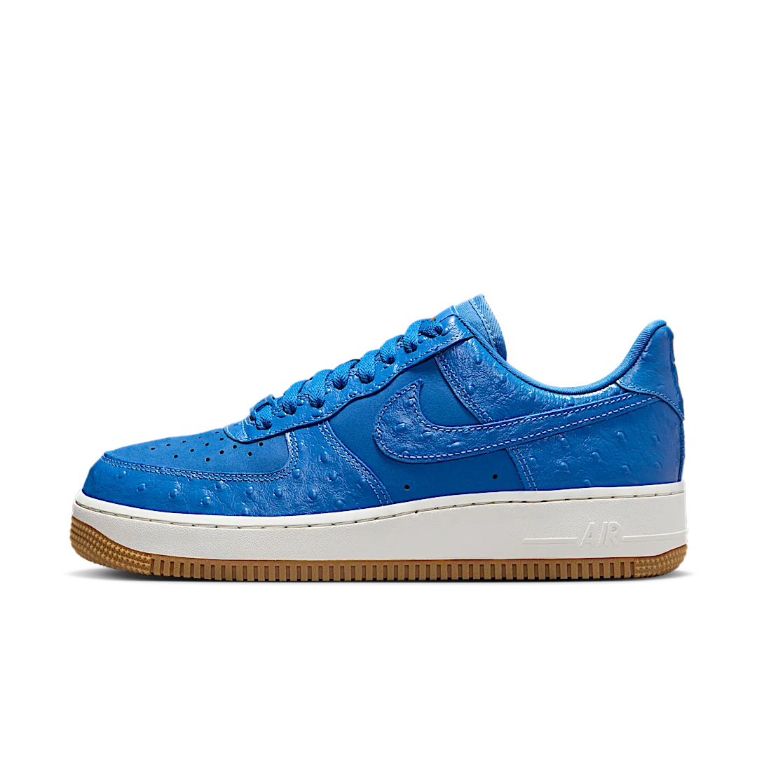 Overkicks - Nike Air Force 1 Low 07 LX Blue Ostrich (DZ2708-400) - vista lateral