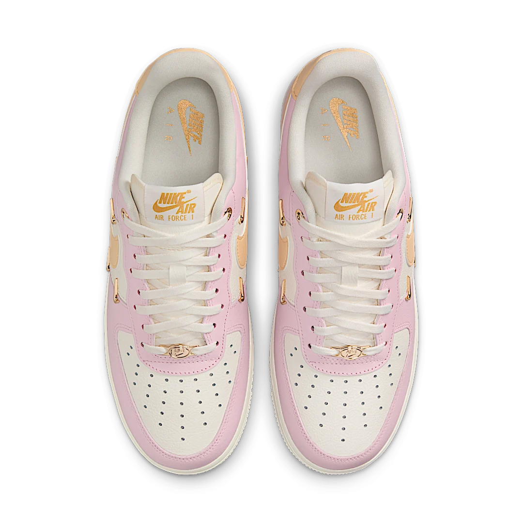 Overkicks - Nike Air Force 1 Low 07 LX Pink Foam Mini Swoosh (IB2574-600) - par completo