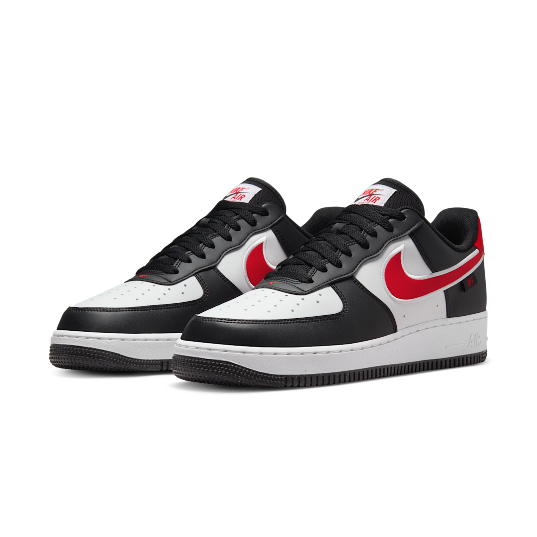 Overkicks - Nike Air Force 1 Low 07 Next Nature Black White University Red (HM0721-002) - vista trasera