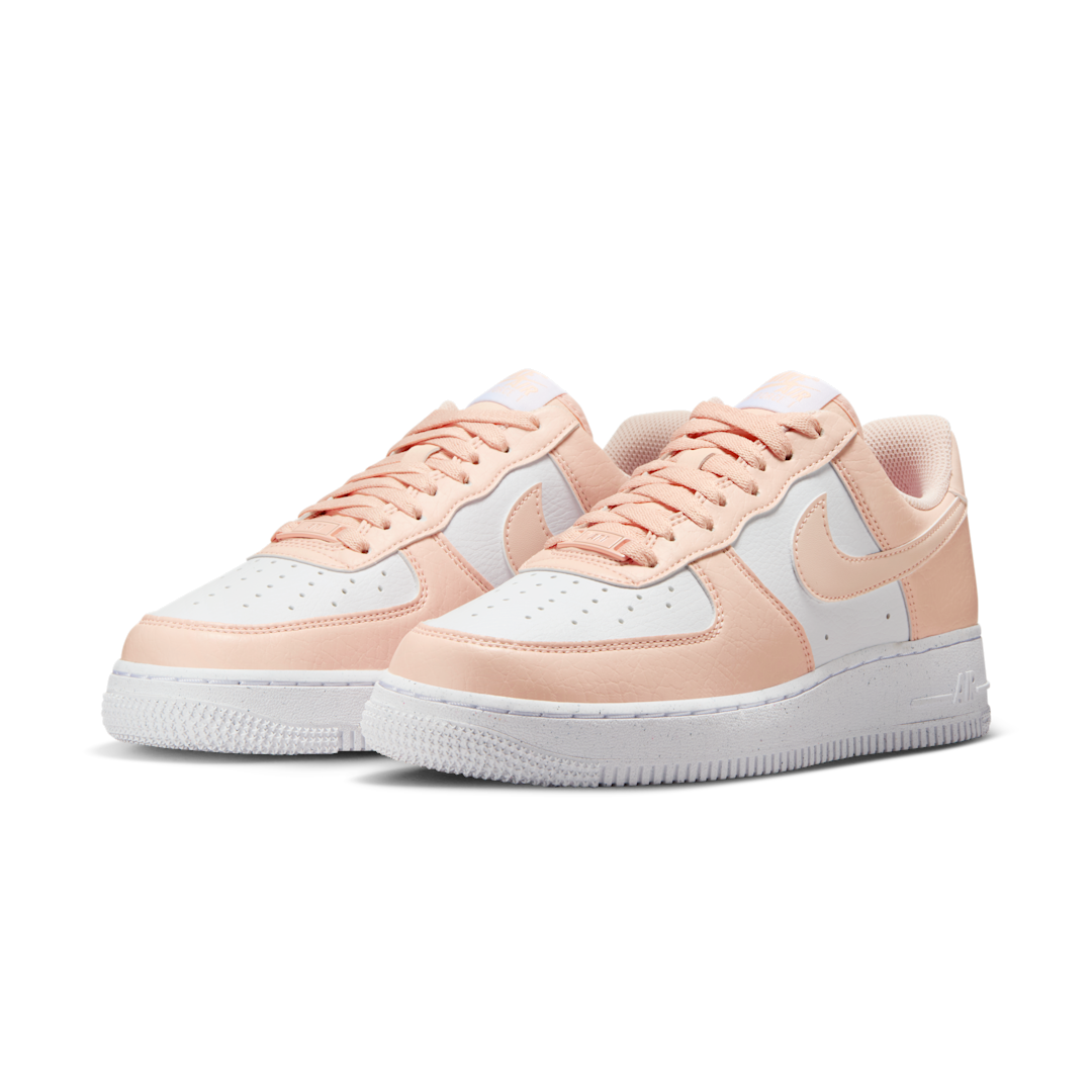 Overkicks - Nike Air Force 1 Low 07 Next Nature White Guava Ice (DV3808-111) - vista trasera