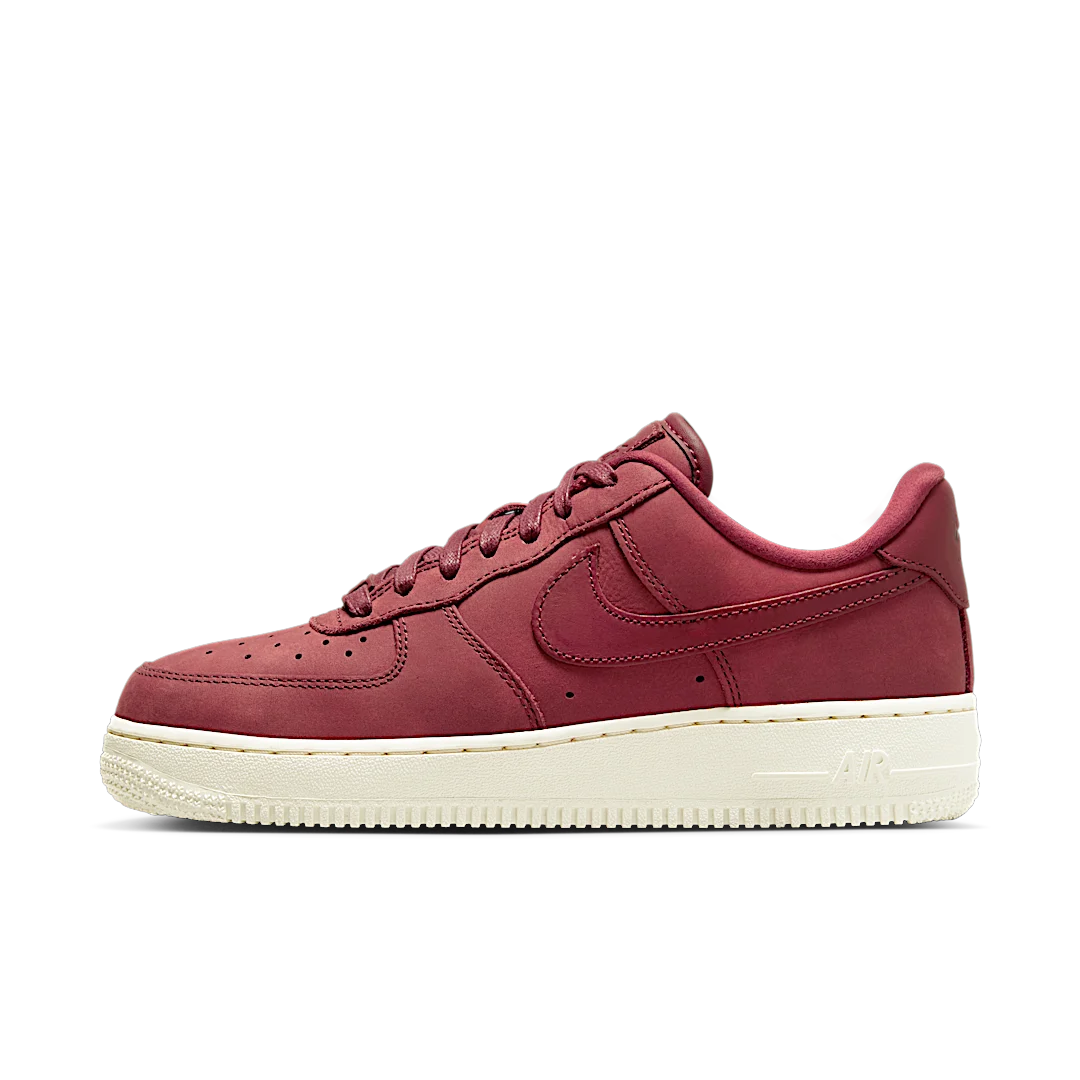 Overkicks - Nike Air Force 1 Low 07 PRM Team Red Sail (DR9503-600) - vista lateral