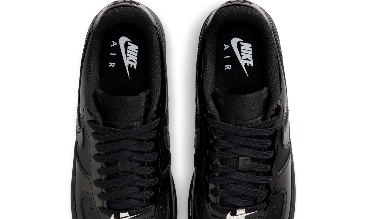 Overkicks - Nike Air Force 1 Low 07 Patent Black (IR5450-001) - vista superior