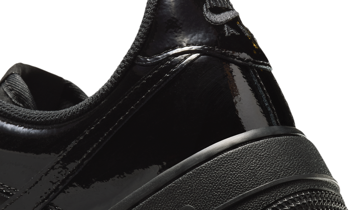 Overkicks - Nike Air Force 1 Low 07 Patent Black (IR5450-001) - detalle