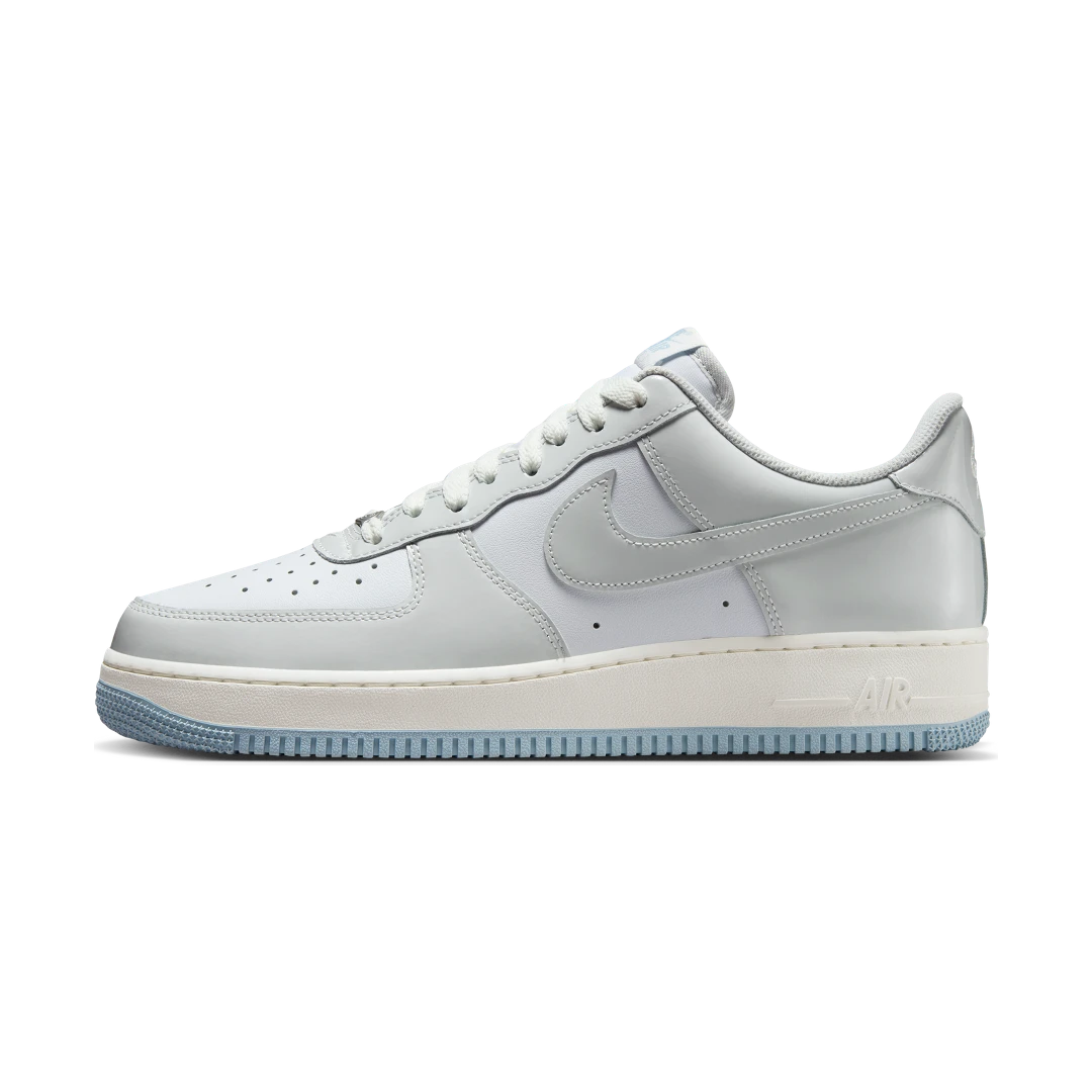 Overkicks - Nike Air Force 1 Low 07 Photon Dust (IH4461-100) - vista lateral