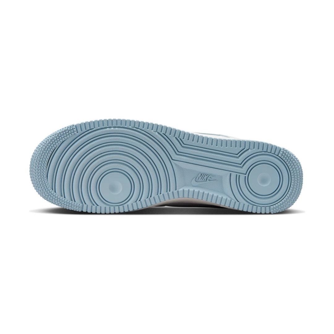 Overkicks - Nike Air Force 1 Low 07 Photon Dust (IH4461-100) - detalle suela