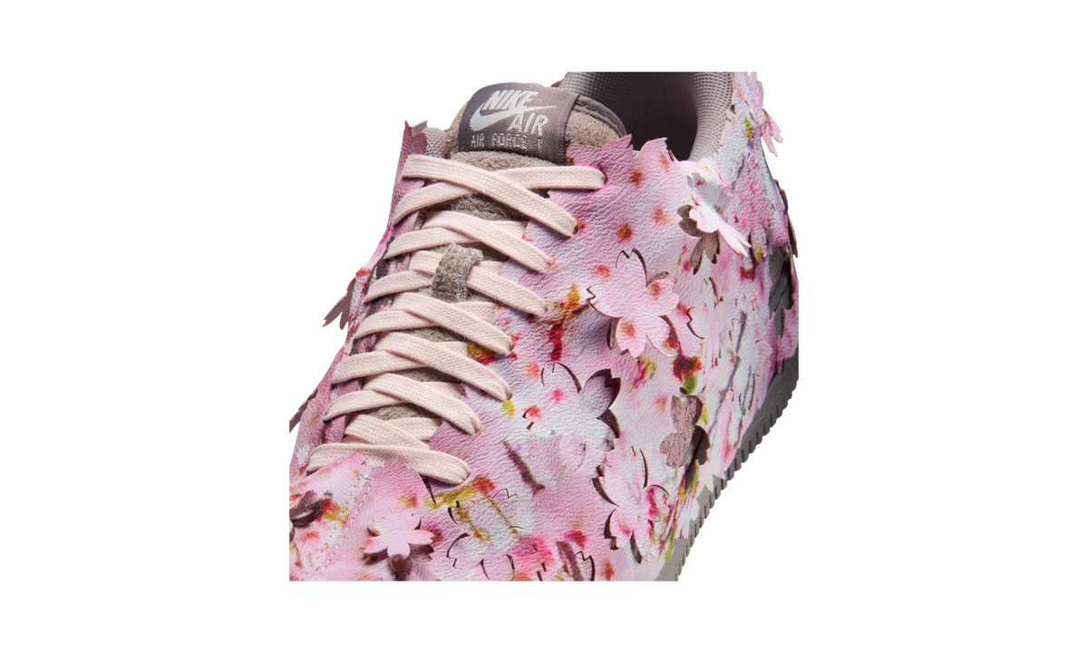 Overkicks - Nike Air Force 1 Low 07 Premium Spring Flowers (IQ3472-298) - detalle lateral interior