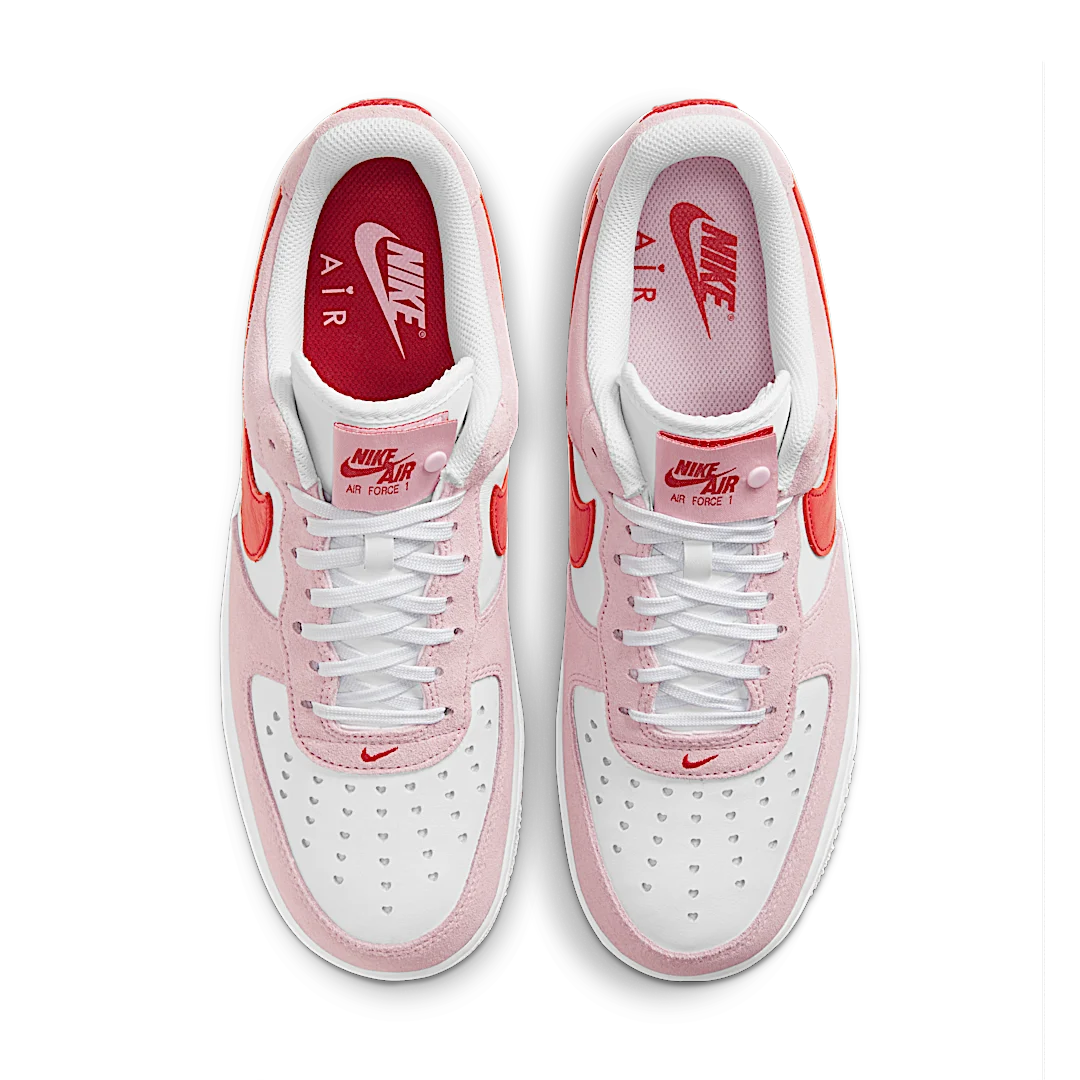 Overkicks - Nike Air Force 1 Low 07 QS Valentines Day Love Letter (DD3384-600) - par completo
