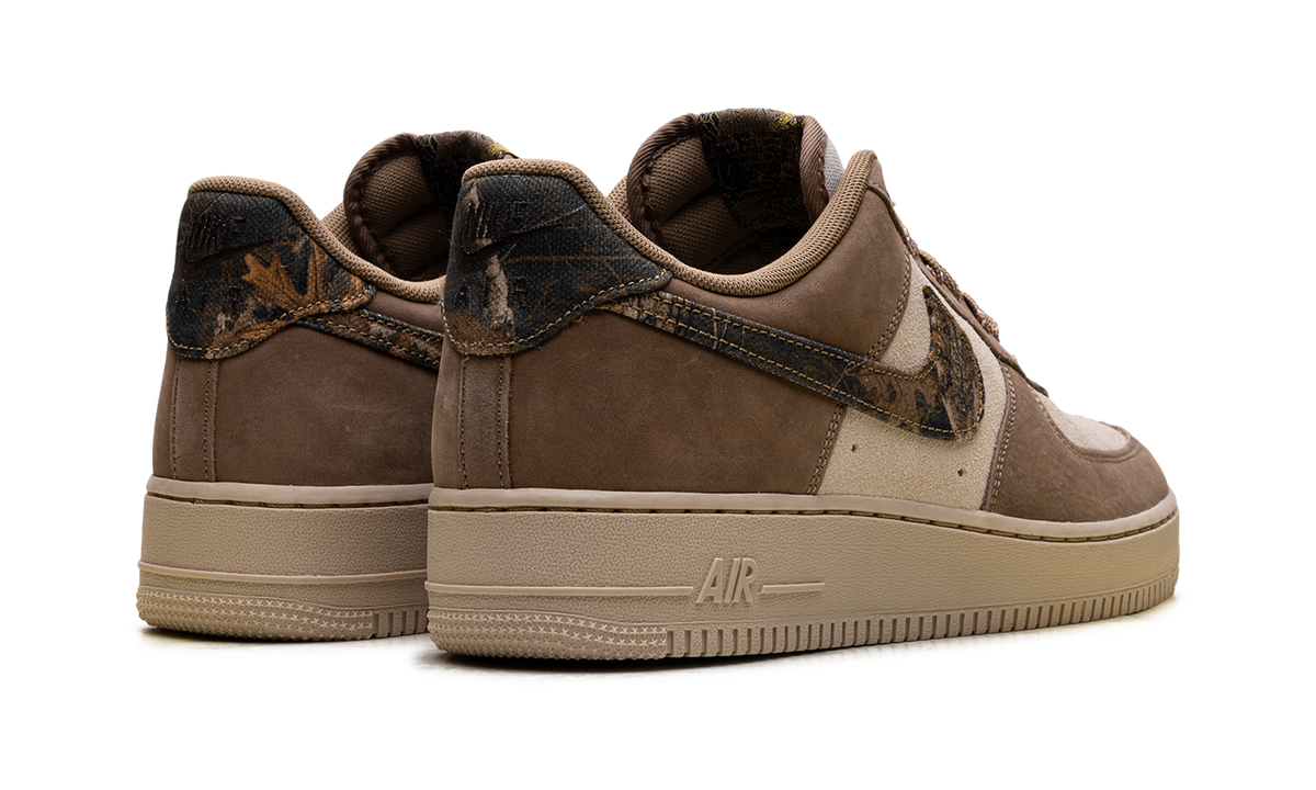 Overkicks - Nike Air Force 1 Low 07 Realtree Rattan Rocky Tan Seal Brown Camo (IO9803-200) - par completo