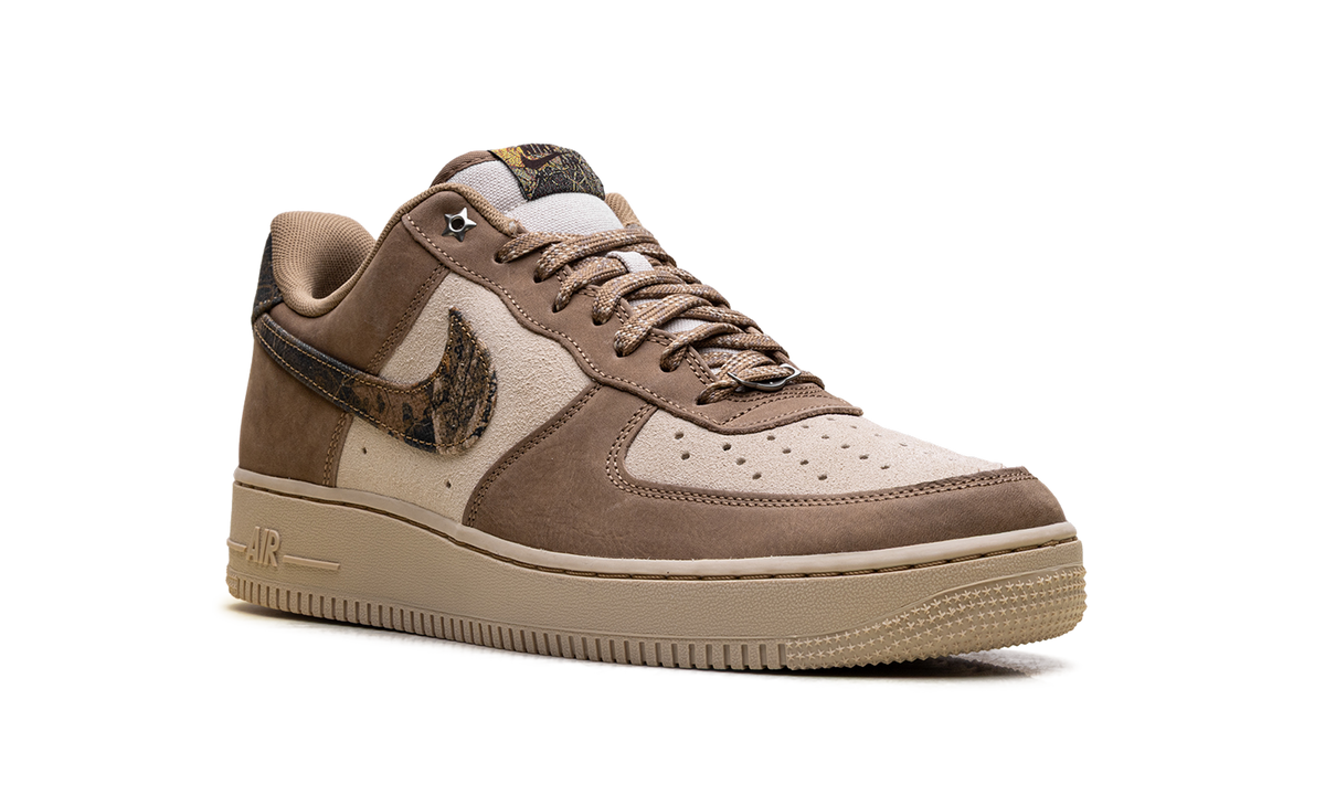 Overkicks - Nike Air Force 1 Low 07 Realtree Rattan Rocky Tan Seal Brown Camo (IO9803-200) - detalle lateral interior