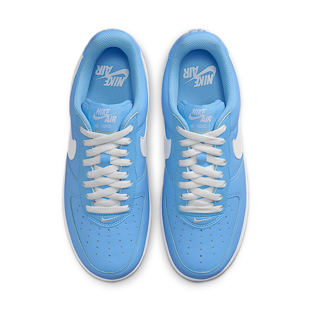 Overkicks - Nike Air Force 1 Low 07 Retro Color of the Month University Blue (DM0576-400) - par completo