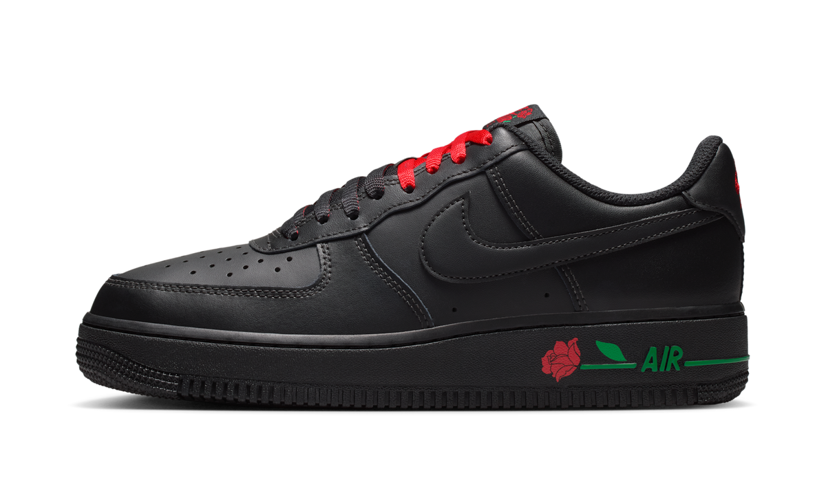 Overkicks - Nike Air Force 1 Low 07 SE Black Rose (IF0498-001) - vista lateral