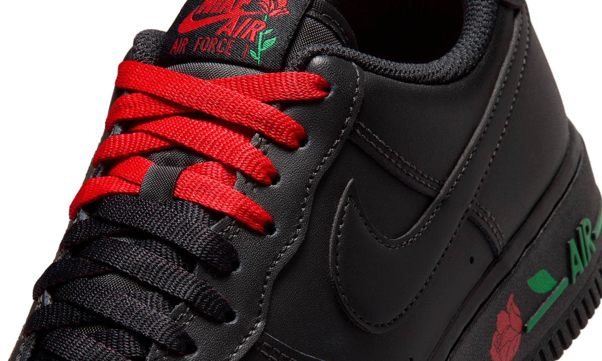Overkicks - Nike Air Force 1 Low 07 SE Black Rose (IF0498-001) - detalle lateral interior