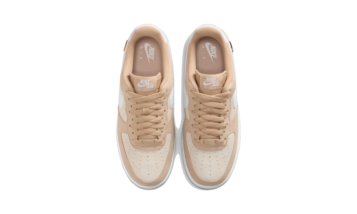 Overkicks - Nike Air Force 1 Low 07 SE Linen Sand Drift Metallic Gold Mini Swoosh (IQ9964-200) - vista superior