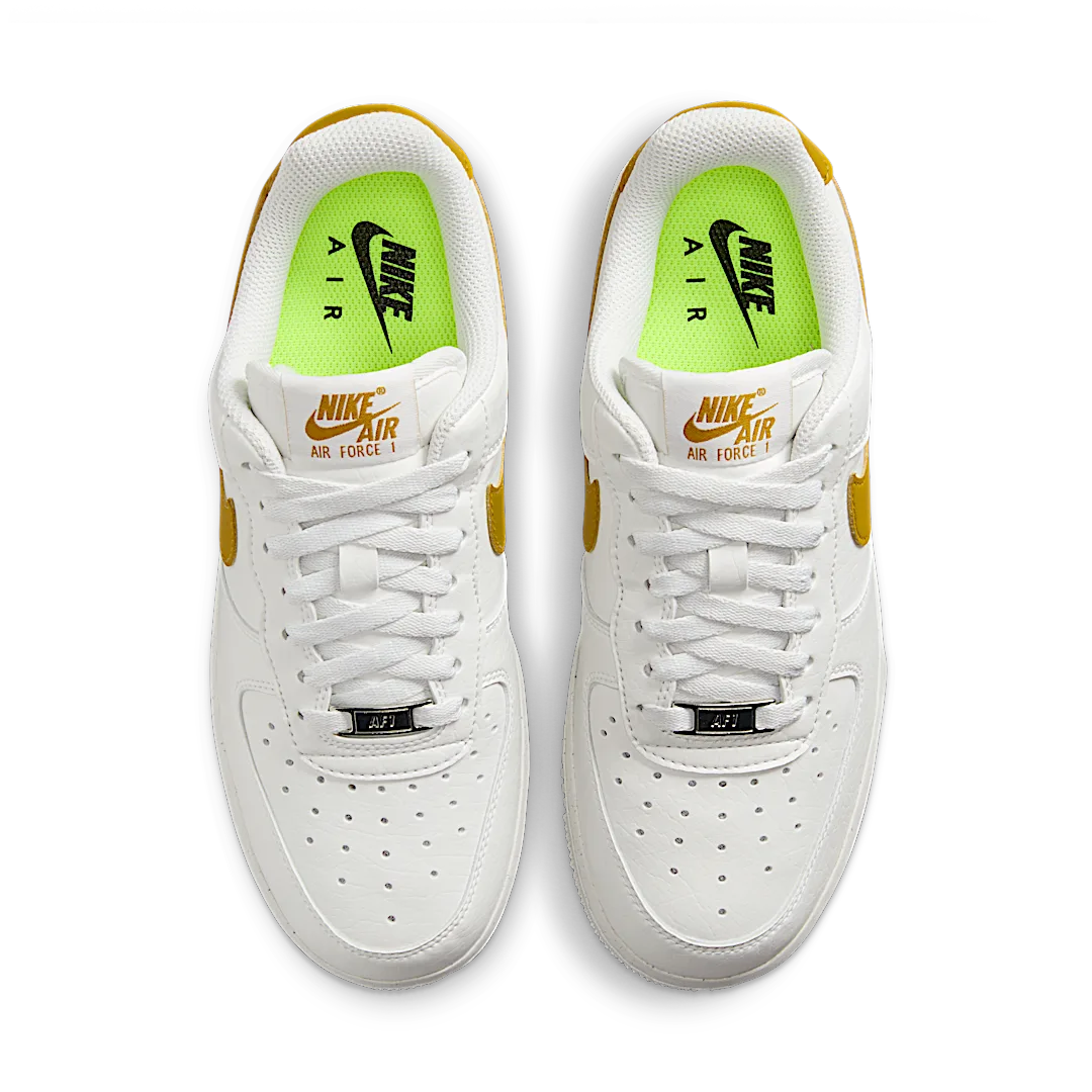Overkicks - Nike Air Force 1 Low 07 SE Next Nature Summit White Bronzine (DV3808-101) - par completo